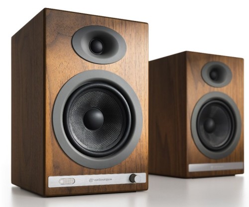 audioengine-hd5-orzech-domowy-system-muzyczny.jpg