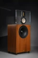 big_IQ-30-Qualio-Walnut-01.webp