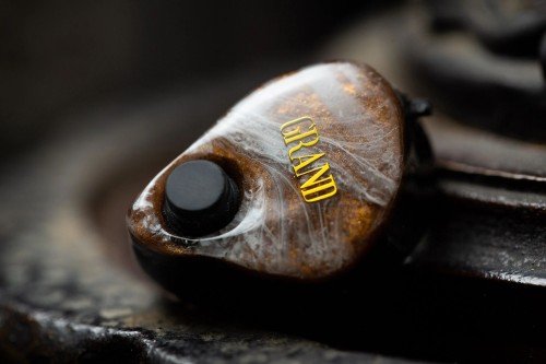 FATfreq Grand Maestro 02.jpg