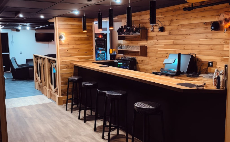 Jak wybrać zestaw nagłaśniający do baru?